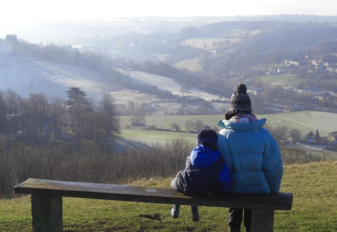 Cotswolds Valleys Accommodation - Exclusive Use Character One Bedroom Family Holiday Apartment Stroud  Exterior photo